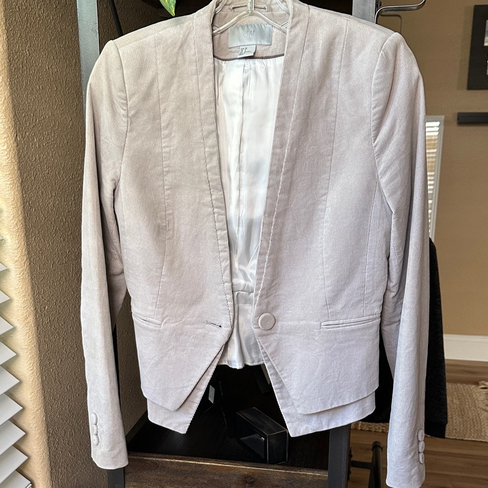 H&M Women's Beige Blazer